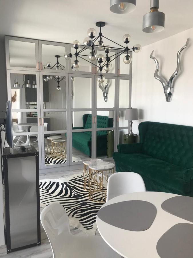 Luxury Wola Apartament Varsavia Esterno foto