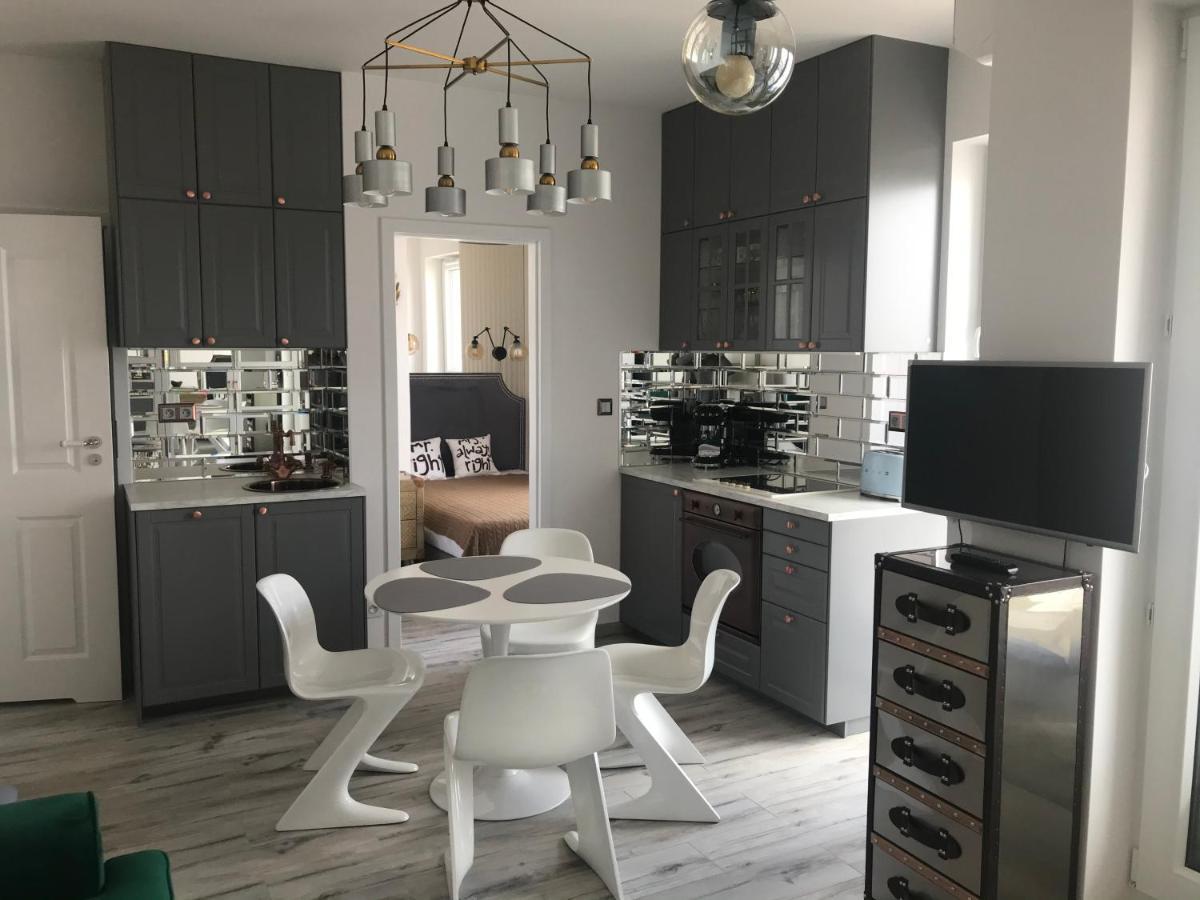 Luxury Wola Apartament Varsavia Esterno foto